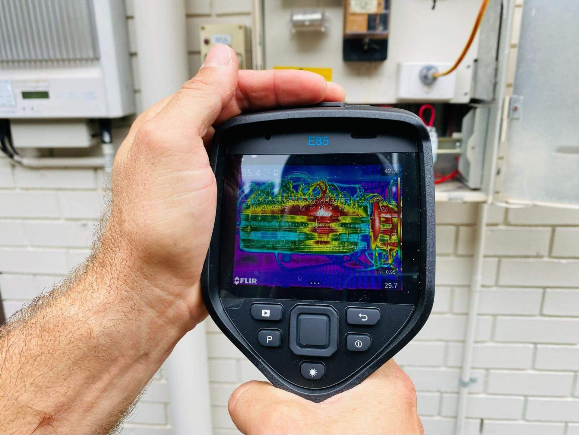 Switchboard Maintenance and Thermal Imaging provided by specialist electricians throughout Brisbane for the Body Corporate and Strata Community